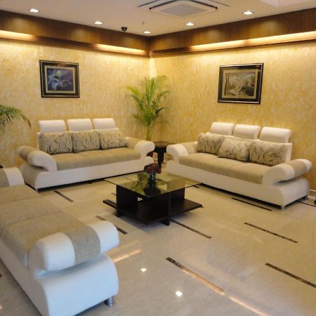 Divine Paradise Tavisha Yeni Delhi Dış mekan fotoğraf