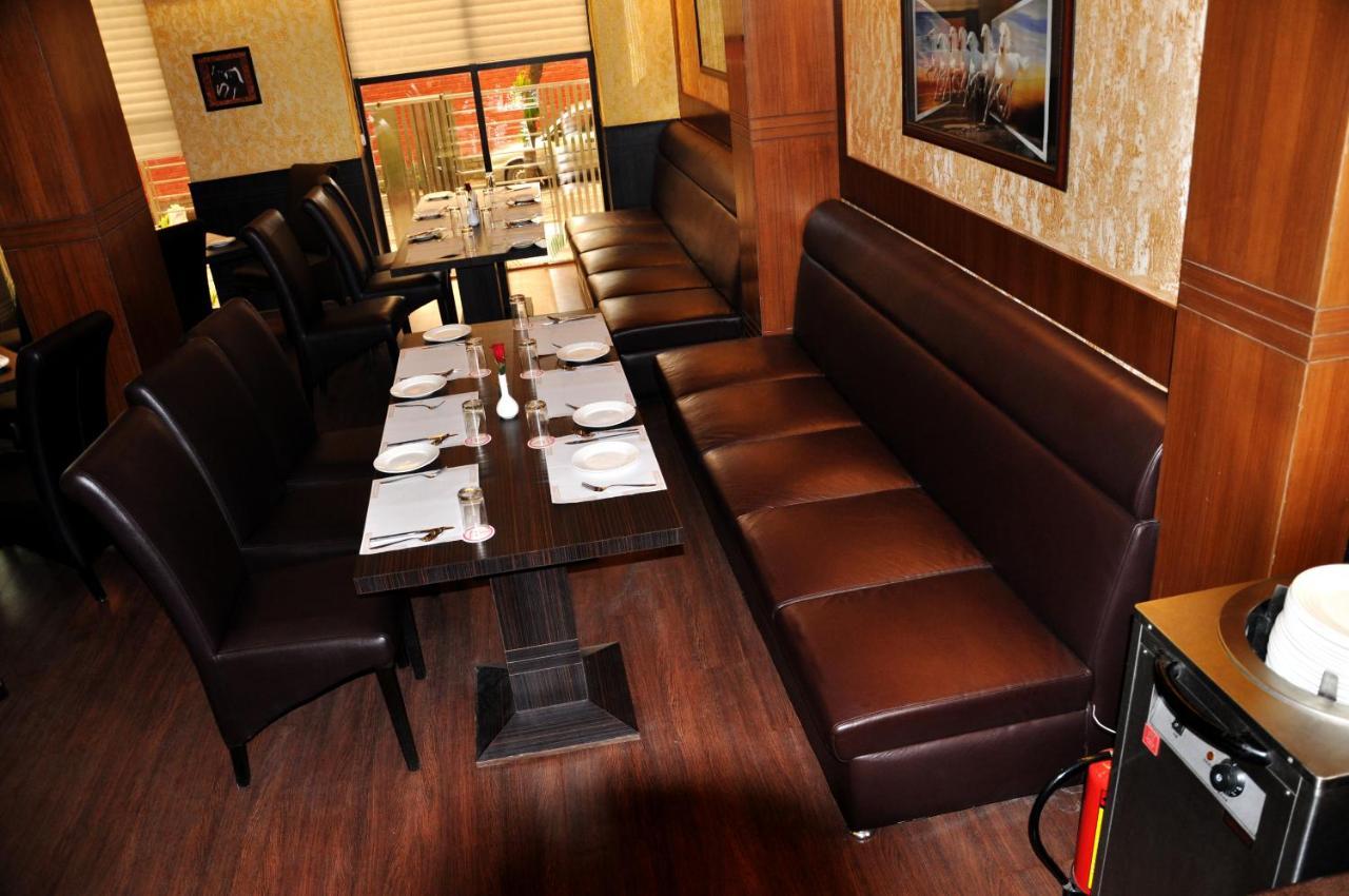 Divine Paradise Tavisha Yeni Delhi Dış mekan fotoğraf
