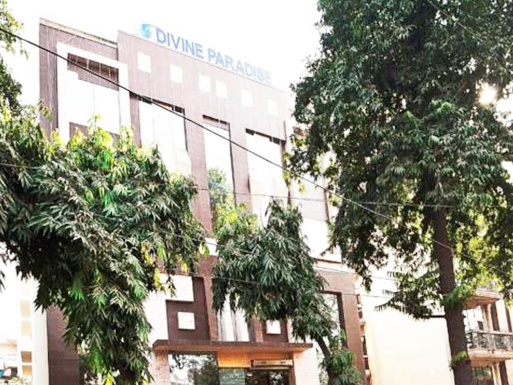 Divine Paradise Tavisha Yeni Delhi Dış mekan fotoğraf